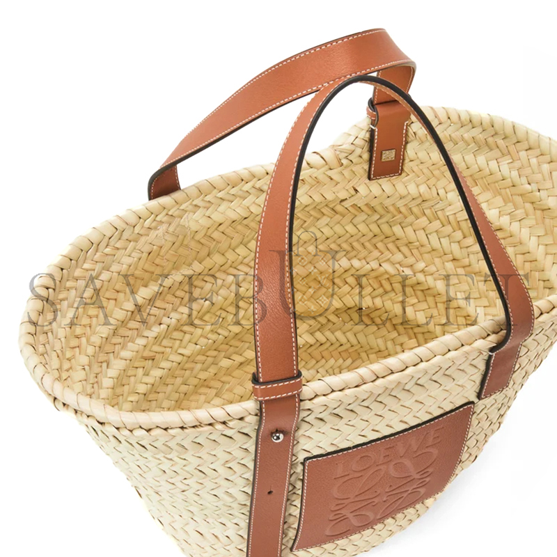 LOEWE BASKET IN PALM LEAF AND CALFSKIN A223S92XAX (40*36.5*16cm) LOEWE BASKET IN PALM LEAF AND CALFSKIN A223S92XAX (40*36.5*16cm)